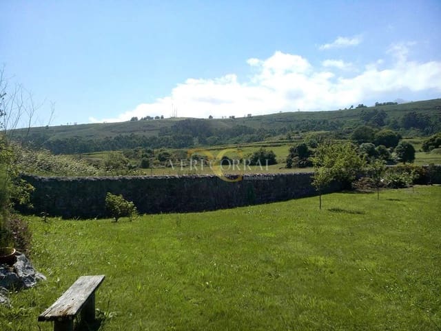 5 bedroom Townhouse for sale in Llanes - € 1,500,000 (Ref: 9443497)