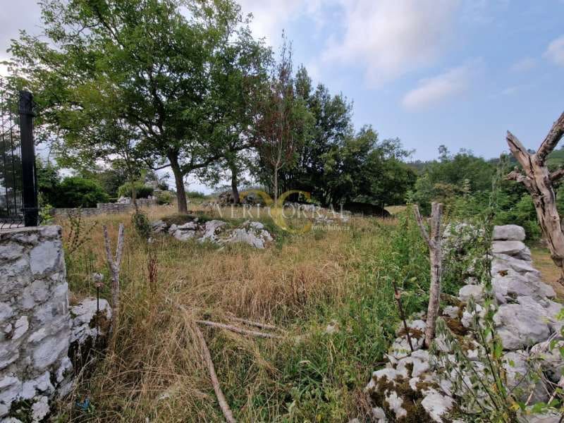 Grunde uden byggetilladelser til salg i Llanes - € 65.000 (Ref: 9443498)