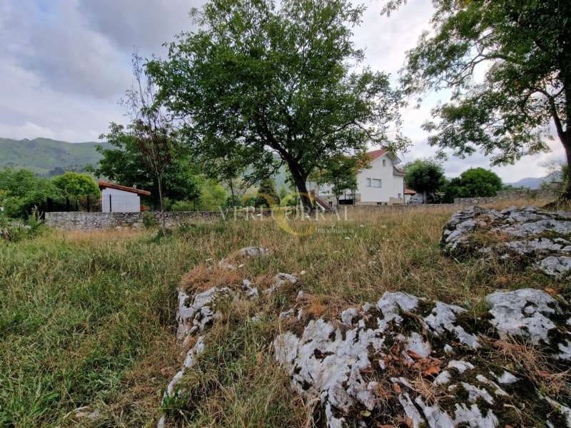 Grunde uden byggetilladelser til salg i Llanes - € 65.000 (Ref: 9443498)