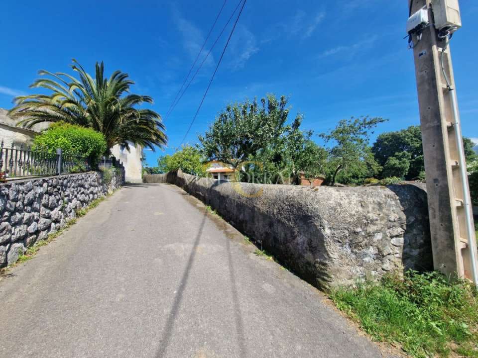 3 bedroom Townhouse for sale in Llanes - € 250,000 (Ref: 9443503)