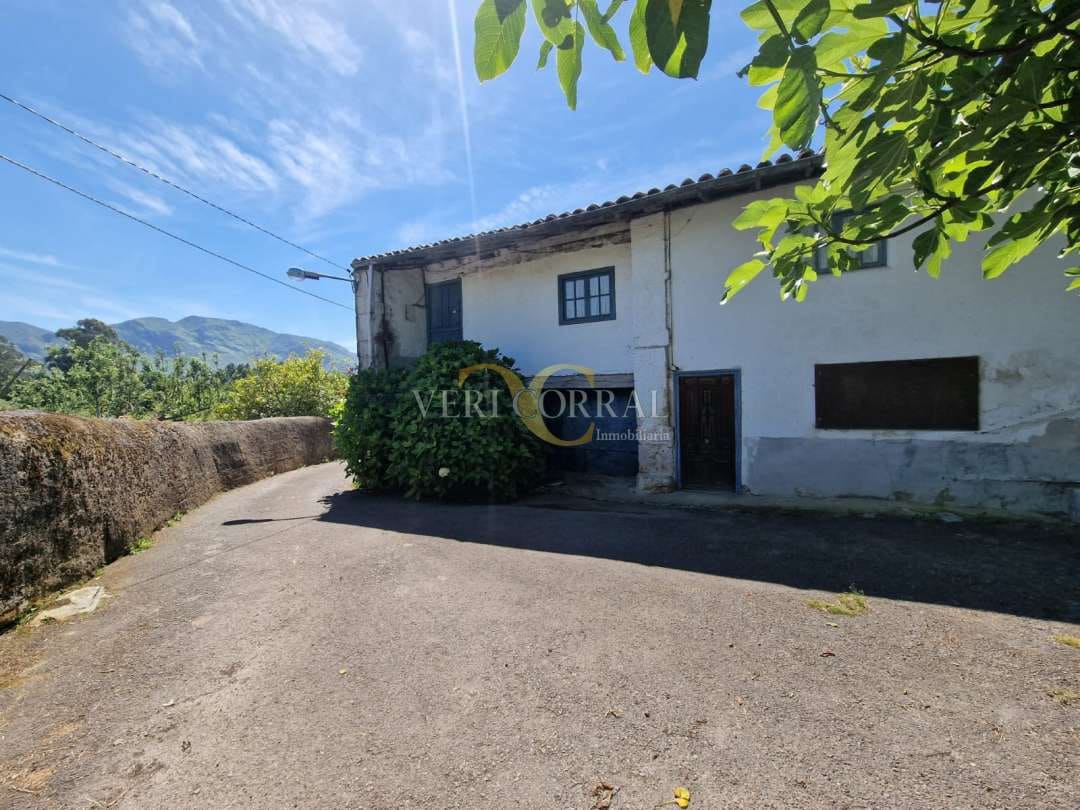 3 bedroom Townhouse for sale in Llanes - € 250,000 (Ref: 9443503)