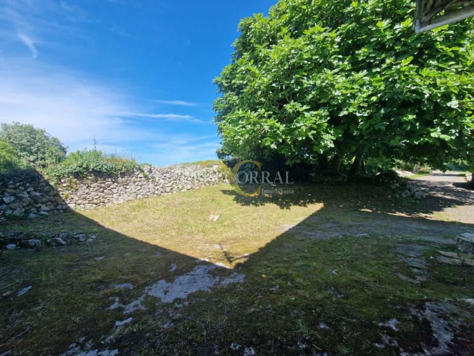 3 bedroom Townhouse for sale in Llanes - € 250,000 (Ref: 9443503)