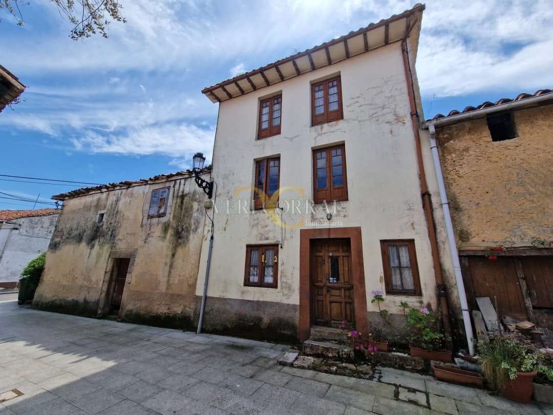 5 bedroom Townhouse for sale in Ribadedeva - € 68,630 (Ref: 9443506)