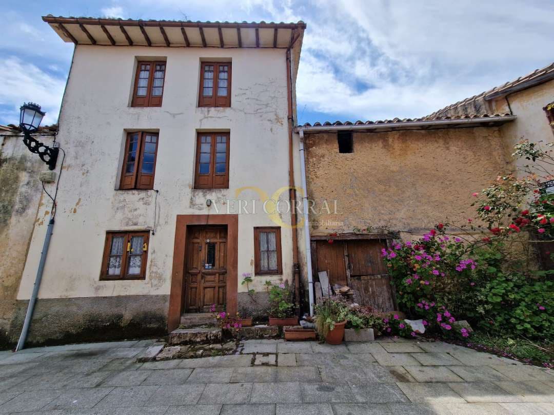 5 bedroom Townhouse for sale in Ribadedeva - € 68,630 (Ref: 9443506)