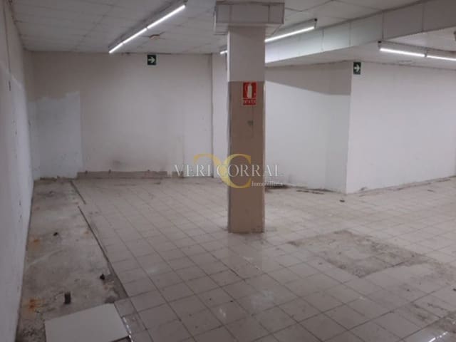 Commercial for rent in Llanes - € 1,300 (Ref: 9443510)