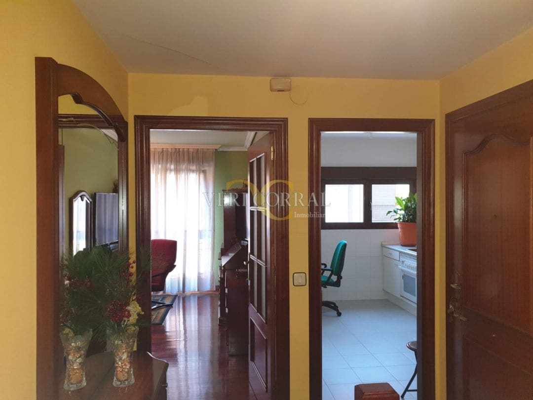 Commercial for sale in Llanes - € 280,000 (Ref: 9443513)