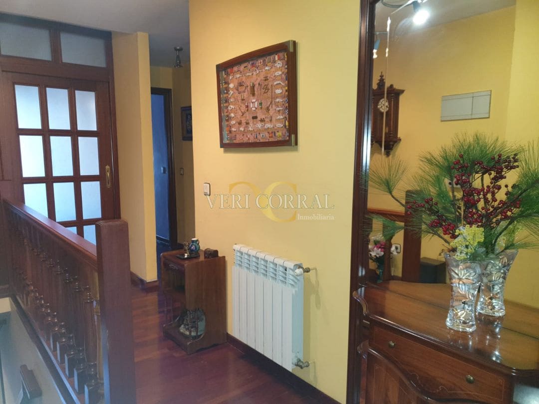 Commercial for sale in Llanes - € 280,000 (Ref: 9443513)