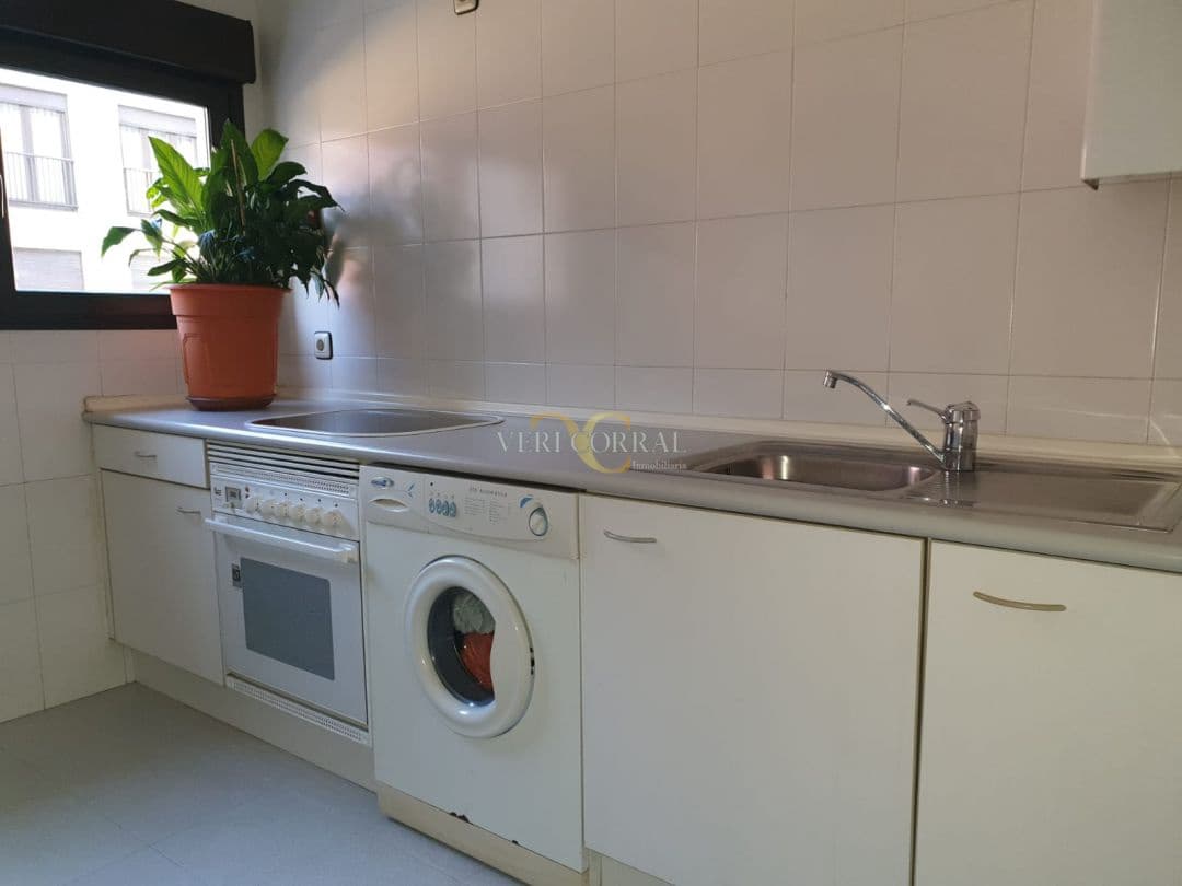 Commercial for sale in Llanes - € 280,000 (Ref: 9443513)