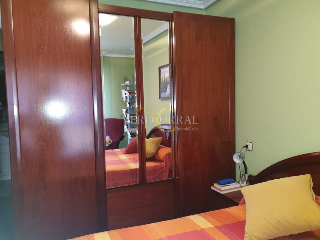 Commercial for sale in Llanes - € 280,000 (Ref: 9443513)