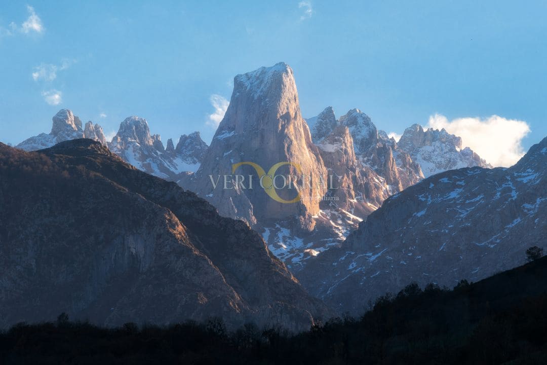 Rakentamaton maa myytävänä paikassa Cangas de Onis - 3 500 000 € (Ref: 9443514)