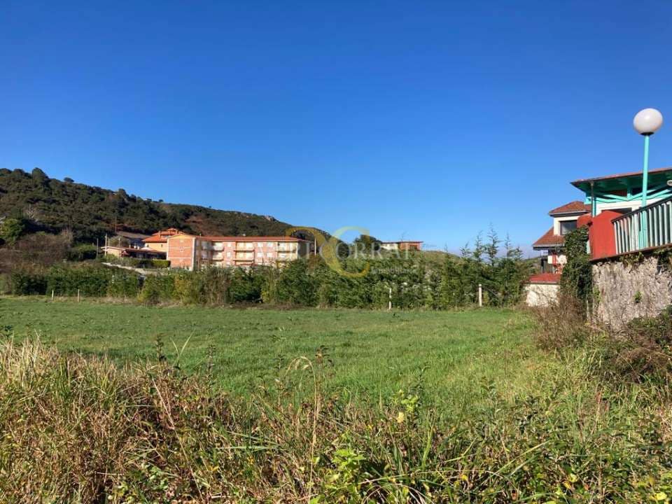 Teren niezagospodarowany na sprzedaż w Llanes - 1 000 000 € (Ref: 9443515)