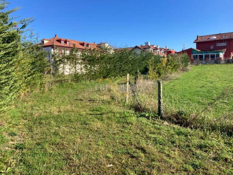 Teren niezagospodarowany na sprzedaż w Llanes - 1 000 000 € (Ref: 9443515)