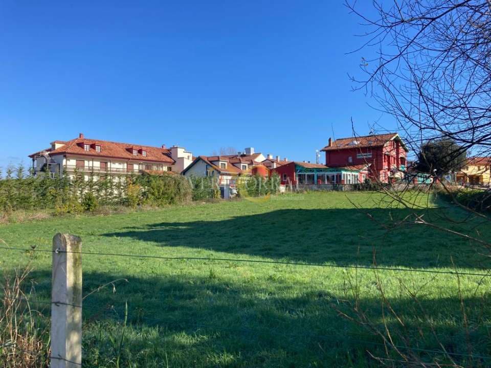 Teren niezagospodarowany na sprzedaż w Llanes - 1 000 000 € (Ref: 9443515)