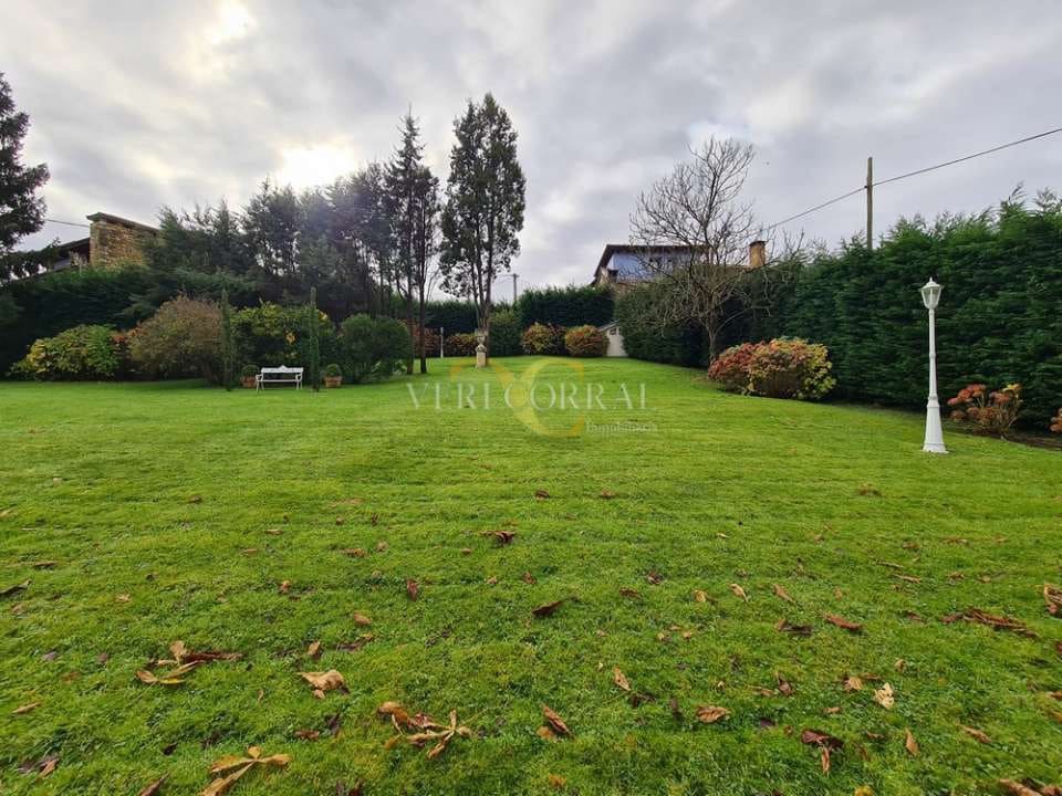 Chalet de 4 habitaciones en Piloña en venta - 1.450.000 € (Ref: 9443516)