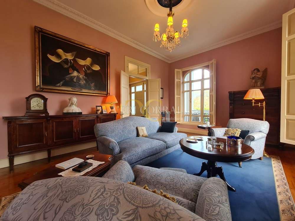 Chalet de 4 habitaciones en Piloña en venta - 1.450.000 € (Ref: 9443516)