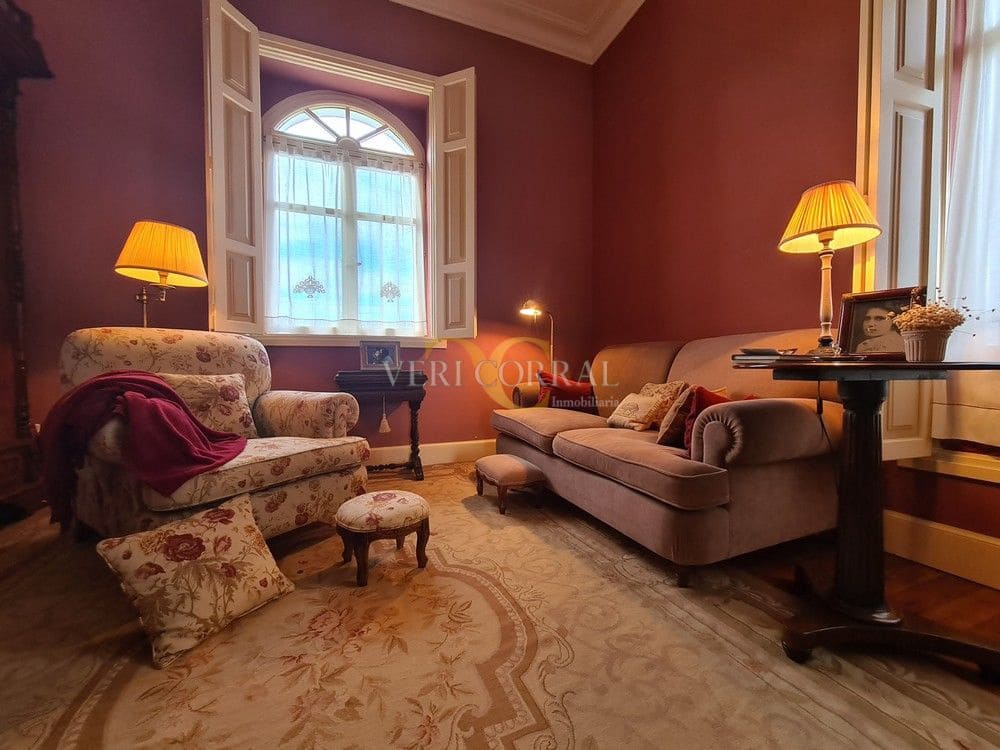 Chalet de 4 habitaciones en Piloña en venta - 1.450.000 € (Ref: 9443516)