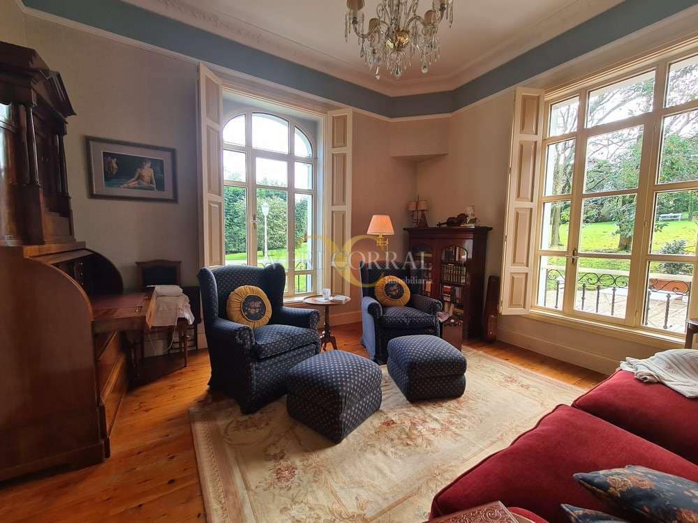 Chalet de 4 habitaciones en Piloña en venta - 1.450.000 € (Ref: 9443516)