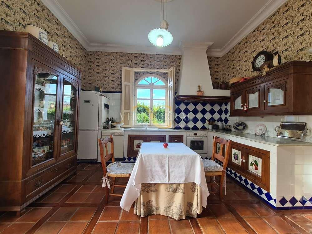 Chalet de 4 habitaciones en Piloña en venta - 1.450.000 € (Ref: 9443516)