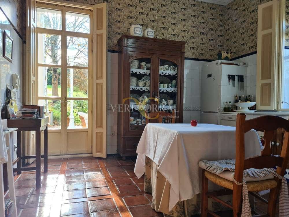 Chalet de 4 habitaciones en Piloña en venta - 1.450.000 € (Ref: 9443516)