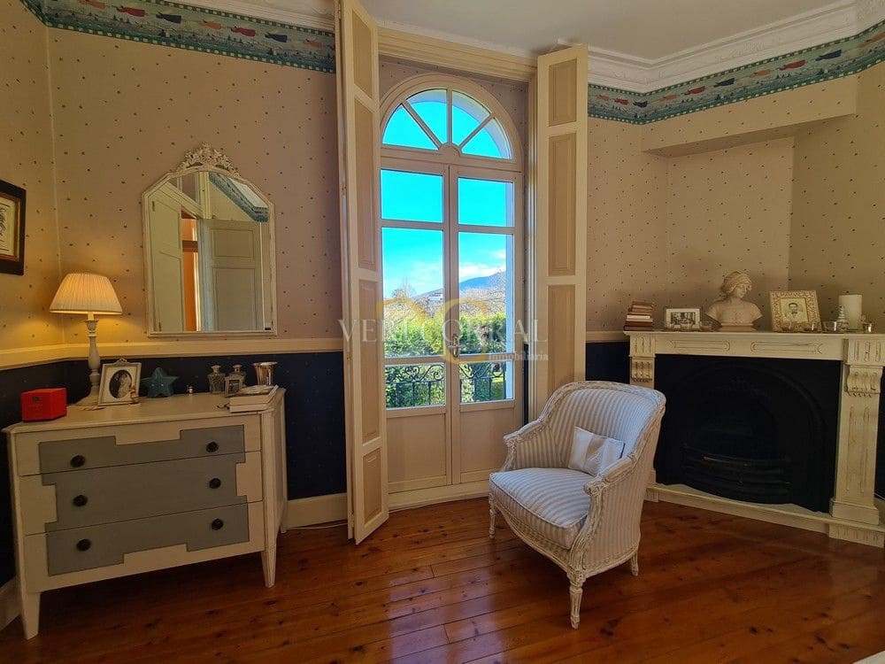 Chalet de 4 habitaciones en Piloña en venta - 1.450.000 € (Ref: 9443516)