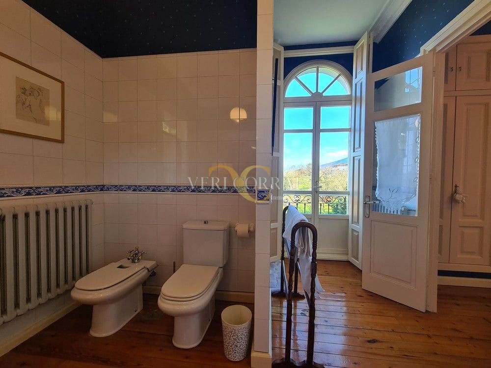 Chalet de 4 habitaciones en Piloña en venta - 1.450.000 € (Ref: 9443516)