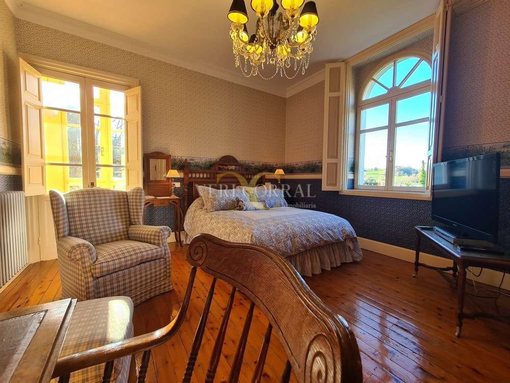 Chalet de 4 habitaciones en Piloña en venta - 1.450.000 € (Ref: 9443516)