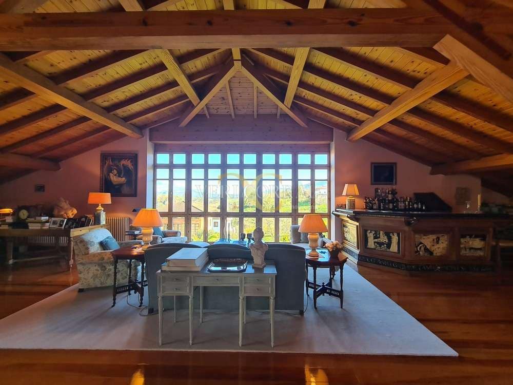 Chalet de 4 habitaciones en Piloña en venta - 1.450.000 € (Ref: 9443516)