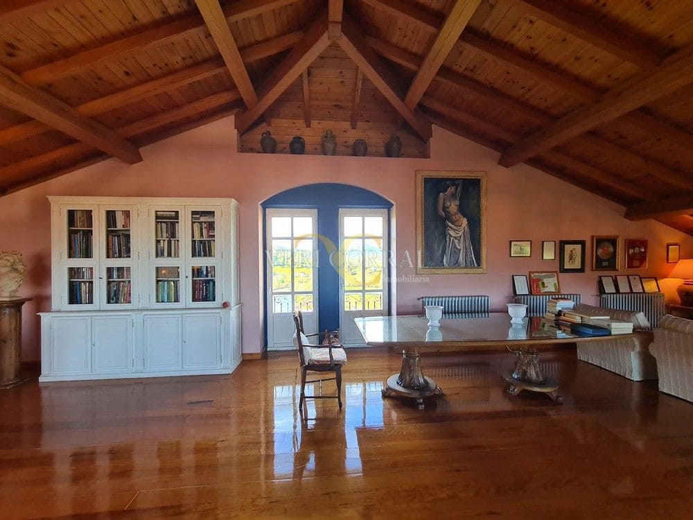 Chalet de 4 habitaciones en Piloña en venta - 1.450.000 € (Ref: 9443516)