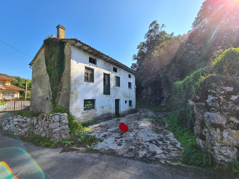 2 bedroom Townhouse for sale in Llanes - € 120,000 (Ref: 9443521)