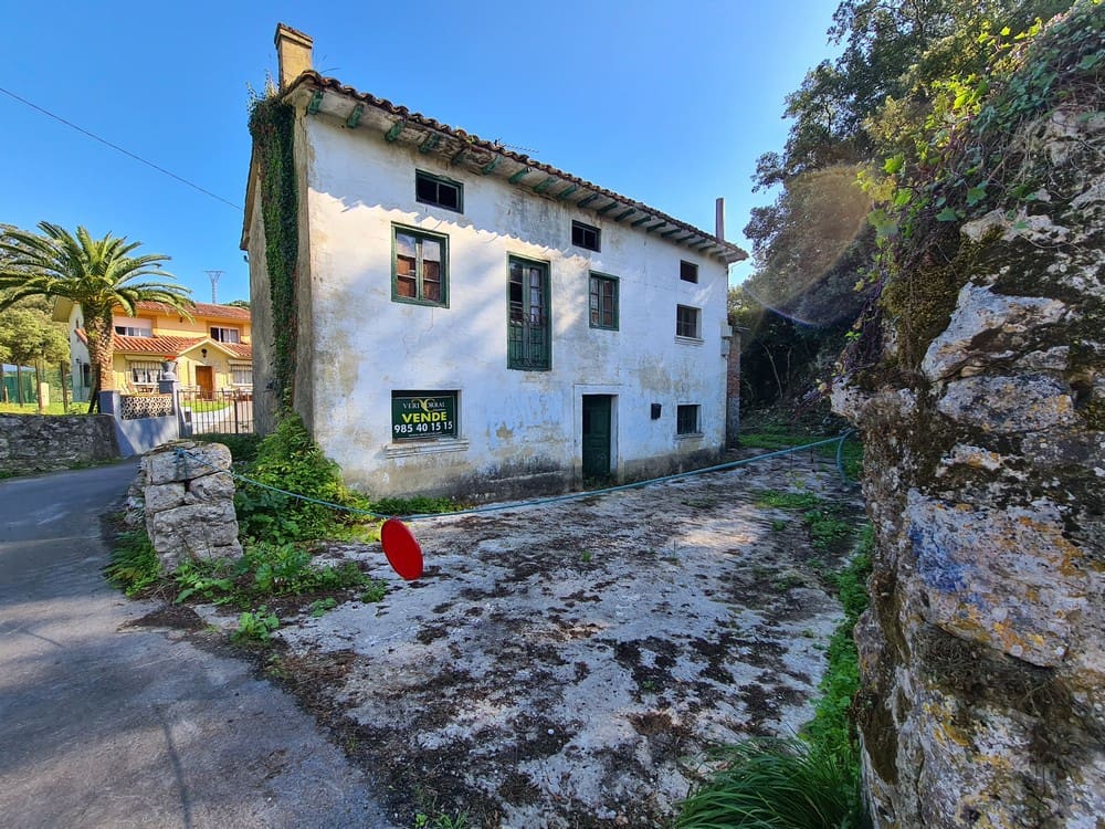 2 bedroom Townhouse for sale in Llanes - € 120,000 (Ref: 9443521)