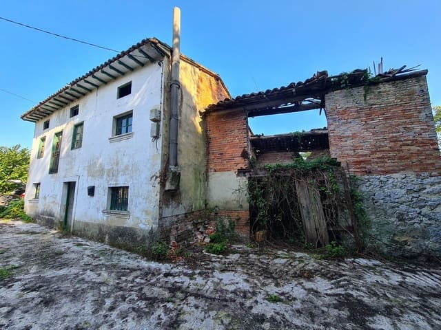 2 bedroom Townhouse for sale in Llanes - € 120,000 (Ref: 9443521)