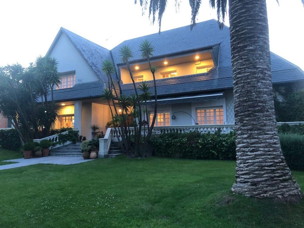 7 bedroom Villa for sale in Ribadesella - € 3,500,000 (Ref: 9443522)