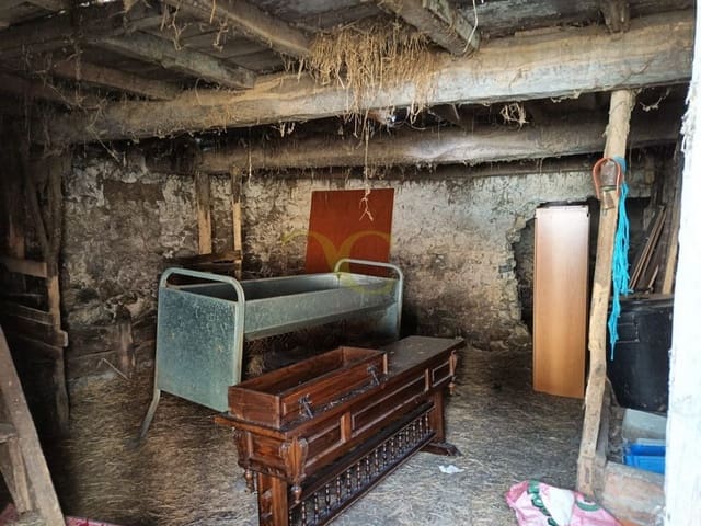 2 bedroom Townhouse for sale in Llanes - € 49,000 (Ref: 9443530)