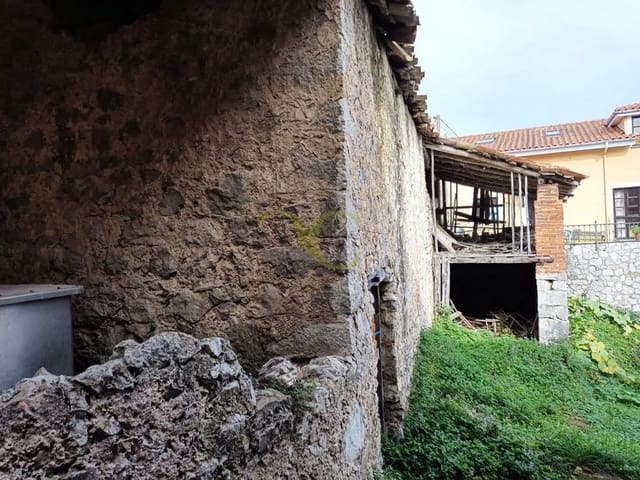 2 bedroom Townhouse for sale in Llanes - € 49,000 (Ref: 9443530)