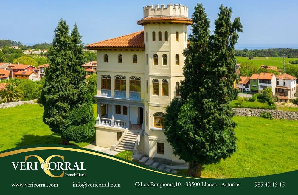 9 bedroom Townhouse for sale in Llanes - € 1,040,000 (Ref: 9443532)