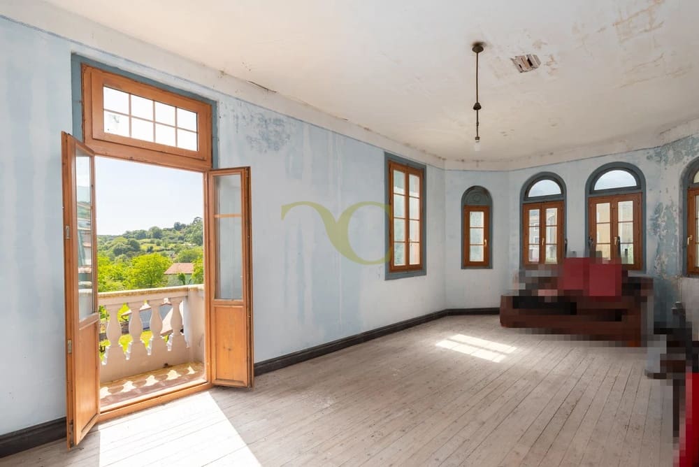 9 bedroom Townhouse for sale in Llanes - € 1,040,000 (Ref: 9443532)