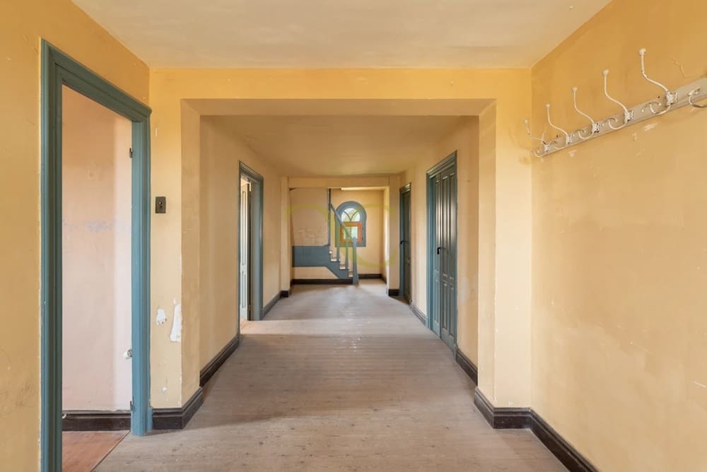 9 bedroom Townhouse for sale in Llanes - € 1,040,000 (Ref: 9443532)