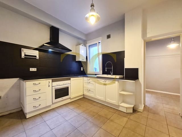 4 makuuhuone Asunto myytävänä paikassa Centro Urbano, Oviedo - 175 000 € (Ref: 9450013)