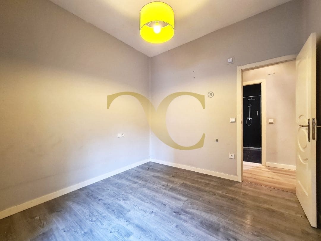 4 makuuhuone Asunto myytävänä paikassa Oviedo - 175 000 € (Ref: 9450013)