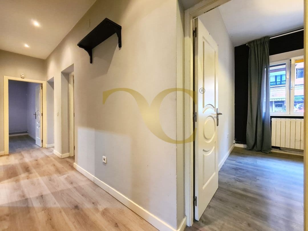 4 makuuhuone Asunto myytävänä paikassa Oviedo - 175 000 € (Ref: 9450013)