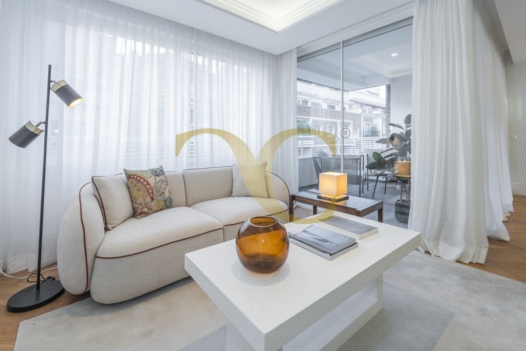 4 bedroom Flat for sale in Madrid city - € 3,750,000 (Ref: 9467726)