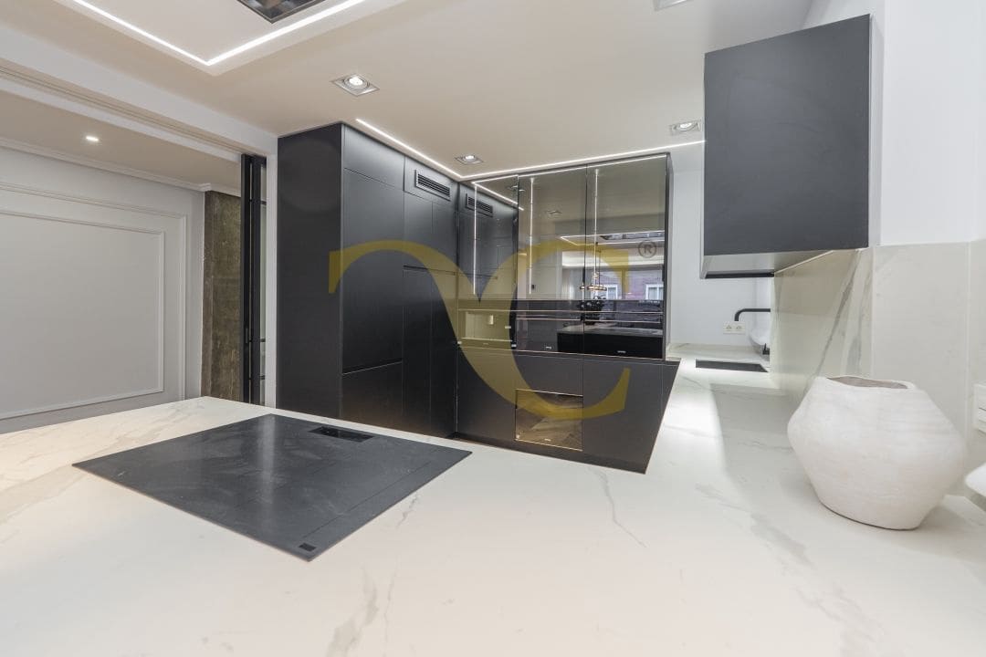 4 bedroom Flat for sale in Madrid city - € 3,750,000 (Ref: 9467726)