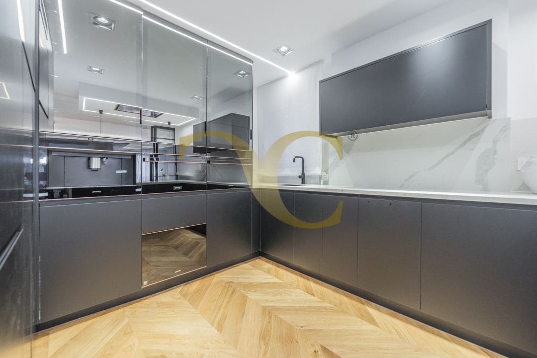 4 bedroom Flat for sale in Madrid city - € 3,750,000 (Ref: 9467726)