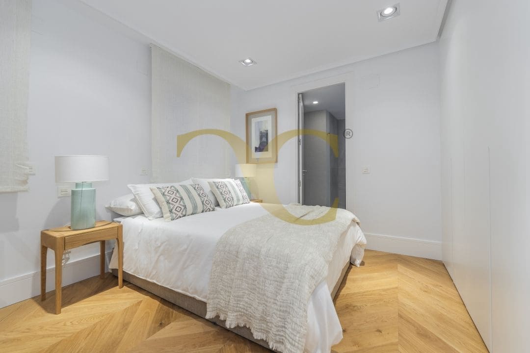 4 bedroom Flat for sale in Madrid city - € 3,750,000 (Ref: 9467726)