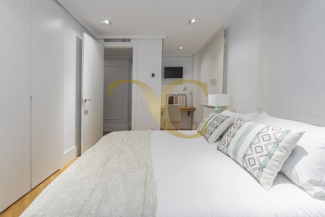 4 bedroom Flat for sale in Madrid city - € 3,750,000 (Ref: 9467726)