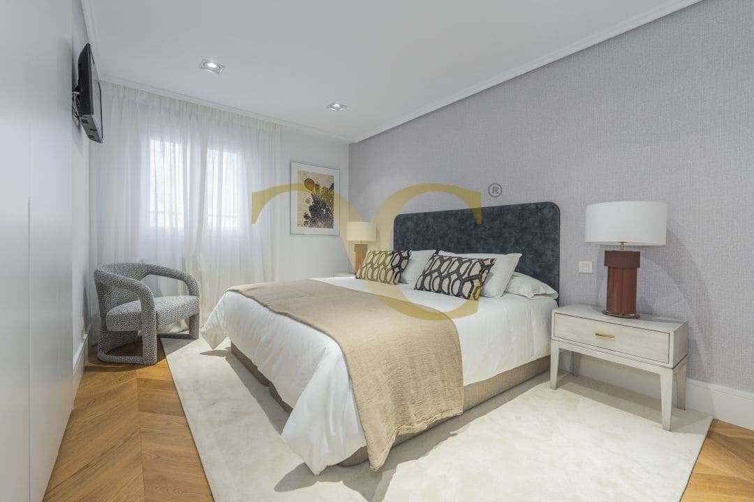 4 bedroom Flat for sale in Madrid city - € 3,750,000 (Ref: 9467726)