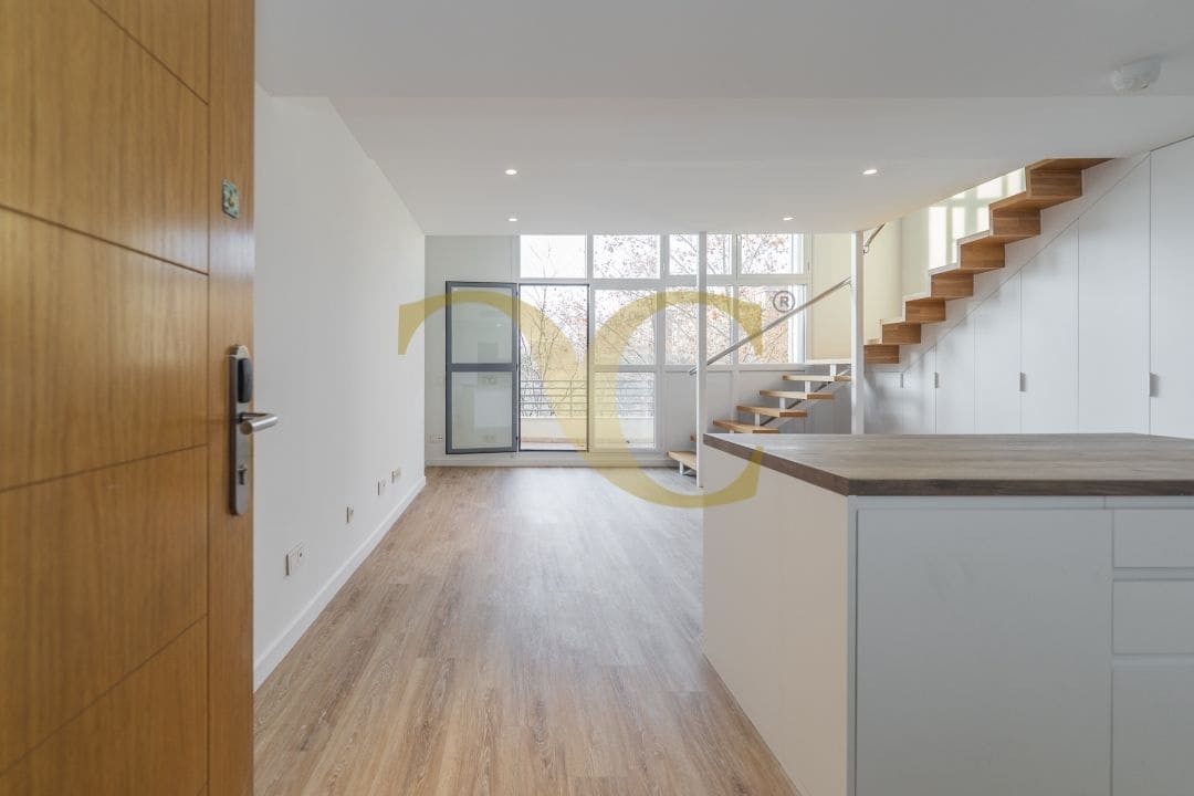 Loft de 1 habitación en San Sebastián de los Reyes en venta con piscina - 350.000 € (Ref: 9470000)