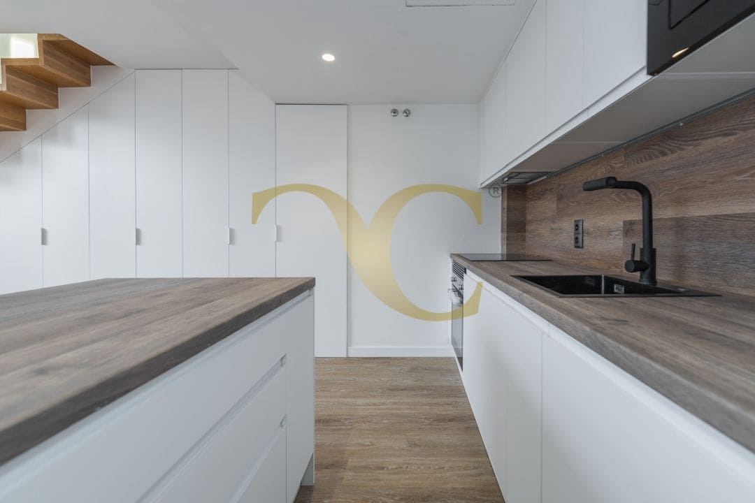 Loft de 1 habitación en San Sebastián de los Reyes en venta con piscina - 350.000 € (Ref: 9470000)