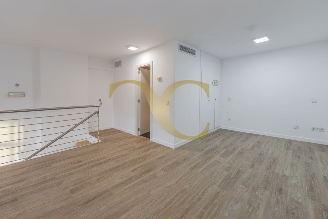 Loft de 1 habitación en San Sebastián de los Reyes en venta con piscina - 350.000 € (Ref: 9470000)