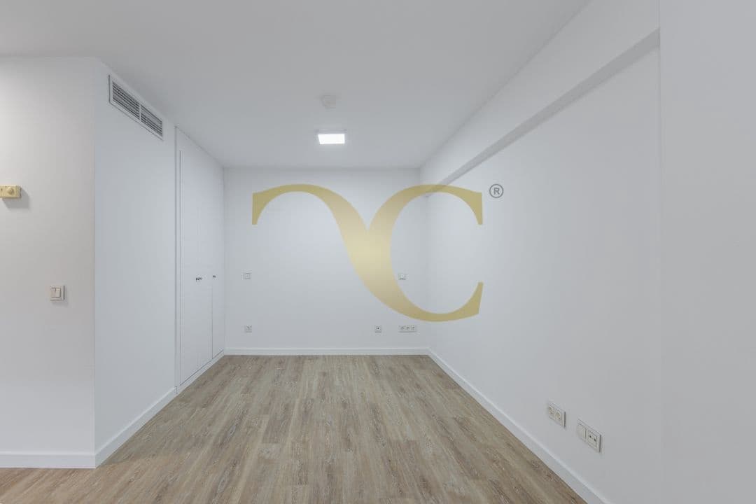 Loft de 1 habitación en San Sebastián de los Reyes en venta con piscina - 350.000 € (Ref: 9470000)